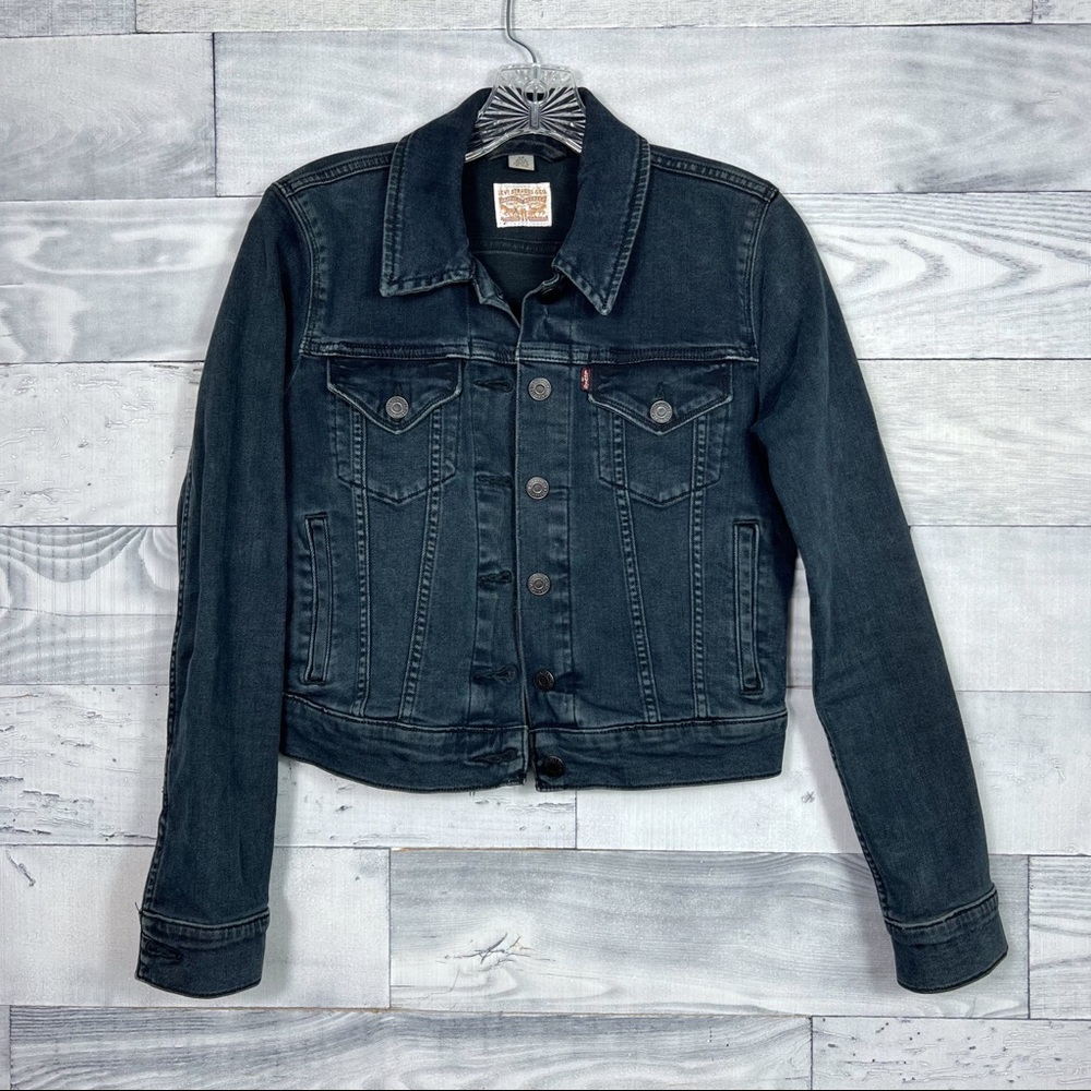 🍉 Levi’s Trucker Jacket